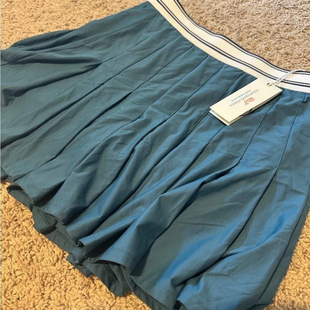 NWT vineyard vines golf pleated skort size small mallard blue color - Picture 3 of 7
